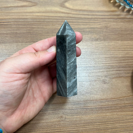 Torri in ossidiana argentata