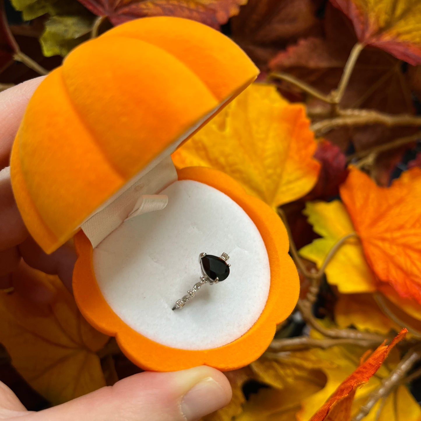Anello in argento 925 in spinello nero