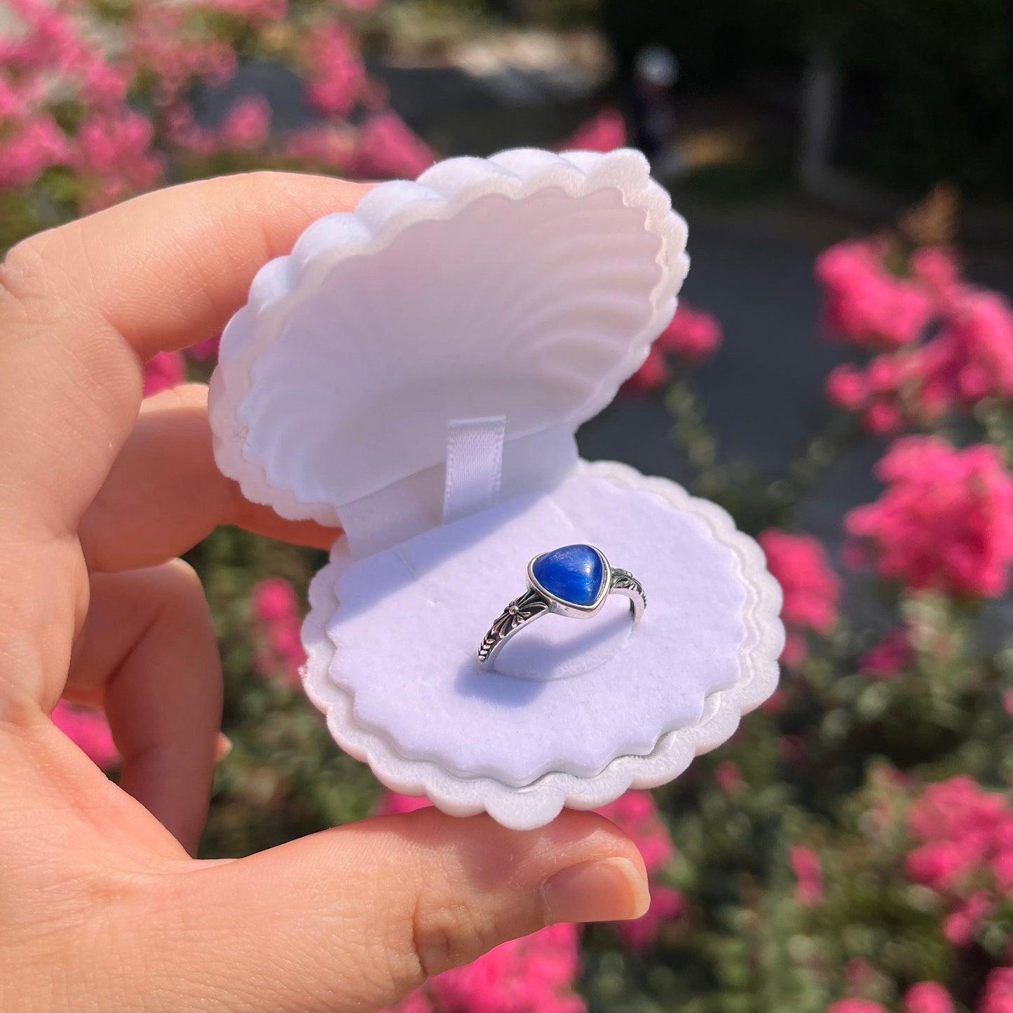 Anello in argento 925 in cianite blu