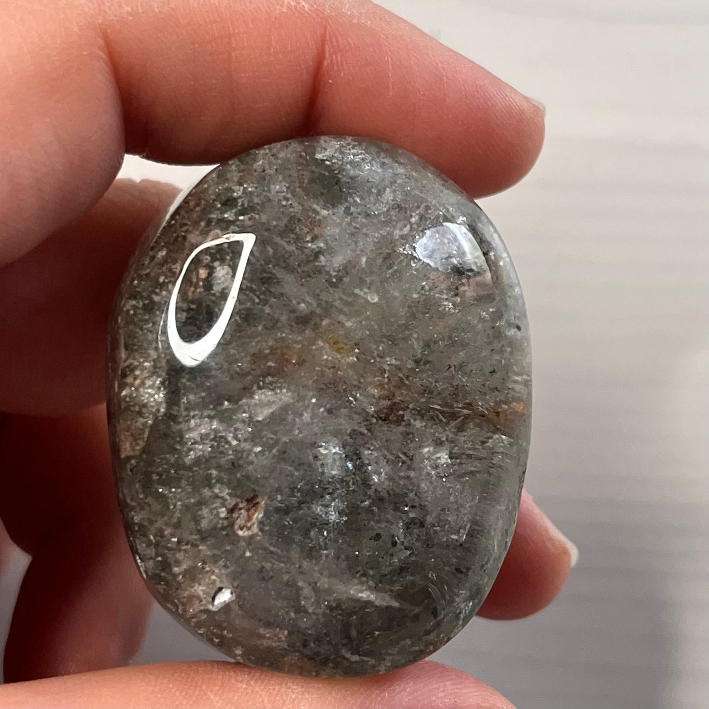 Palmstone in garden quartz o lodolite