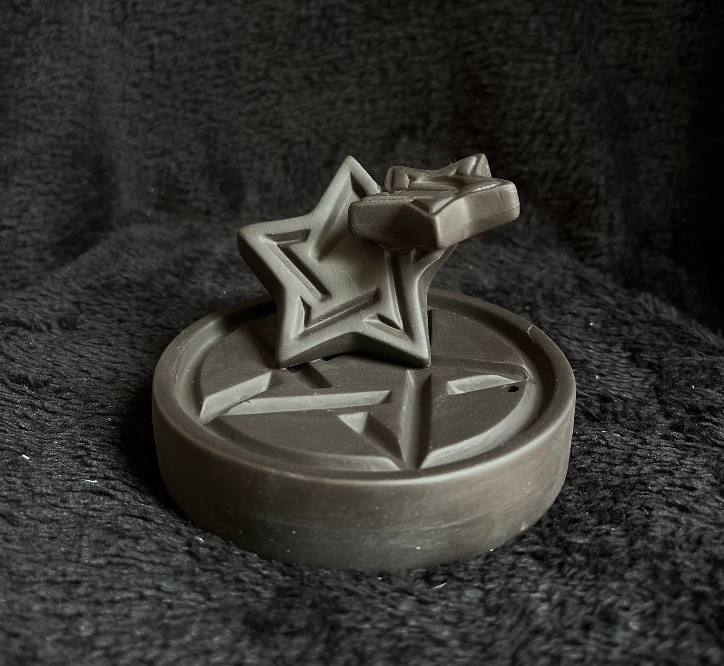 Brucia incensi a riflusso stella e pentacolo