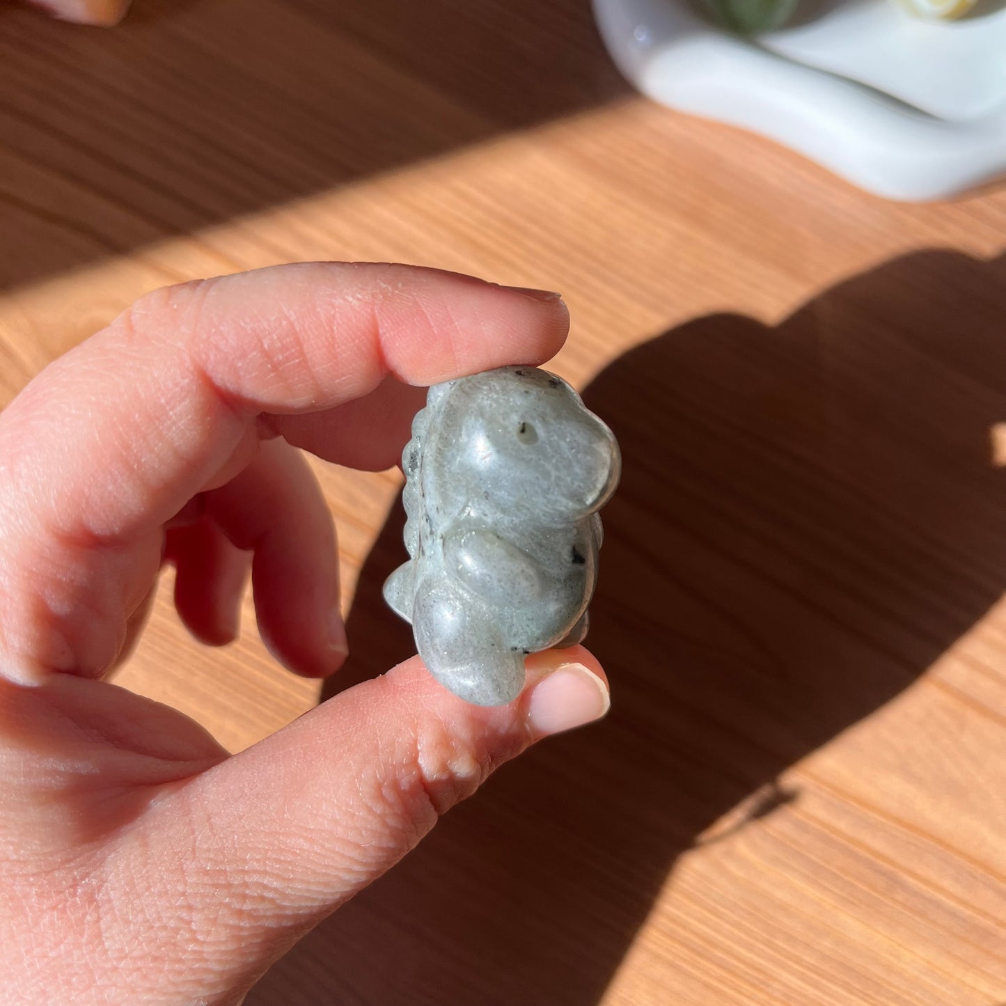 Dinosauro in labradorite