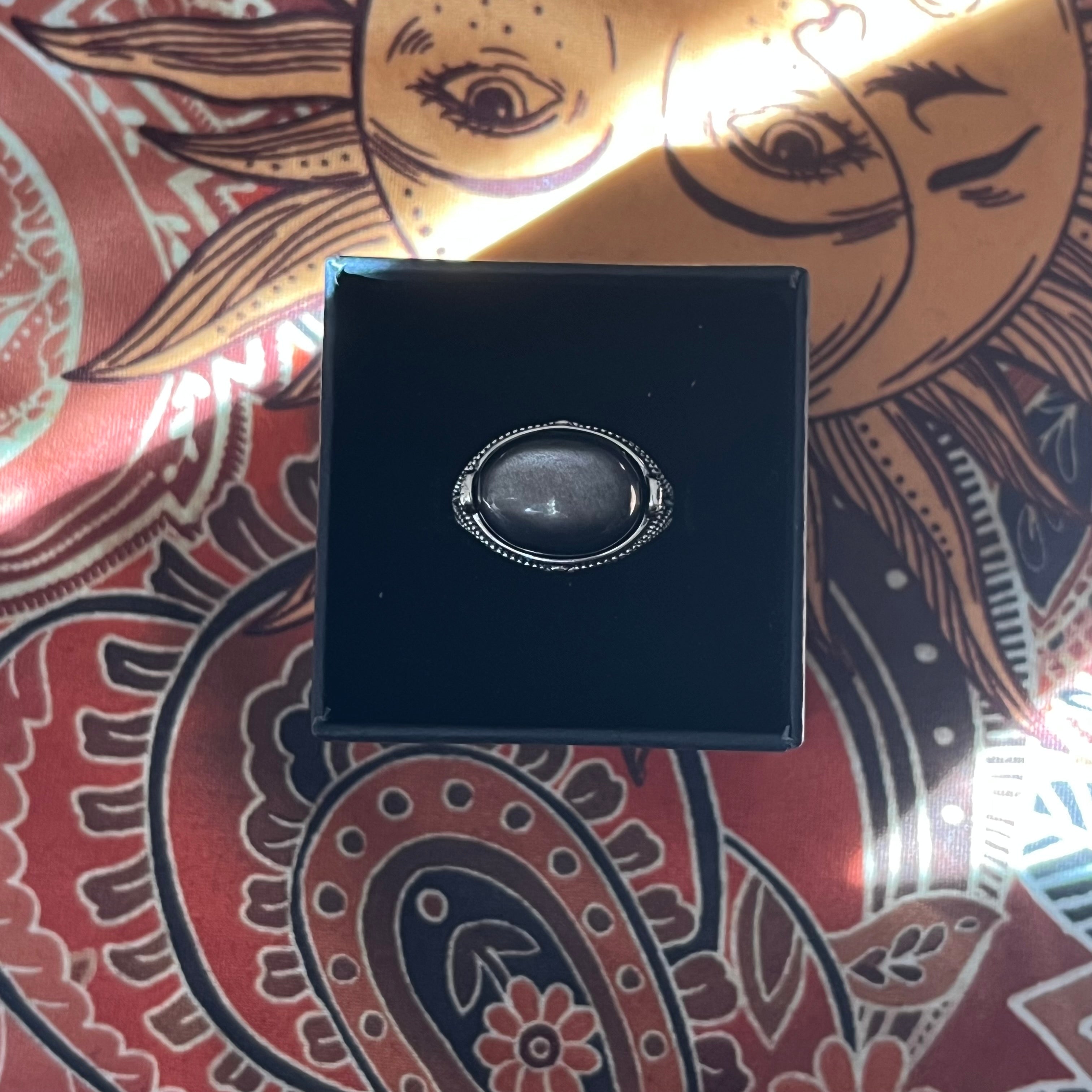 Anello orizzontale in ossidiana argentata