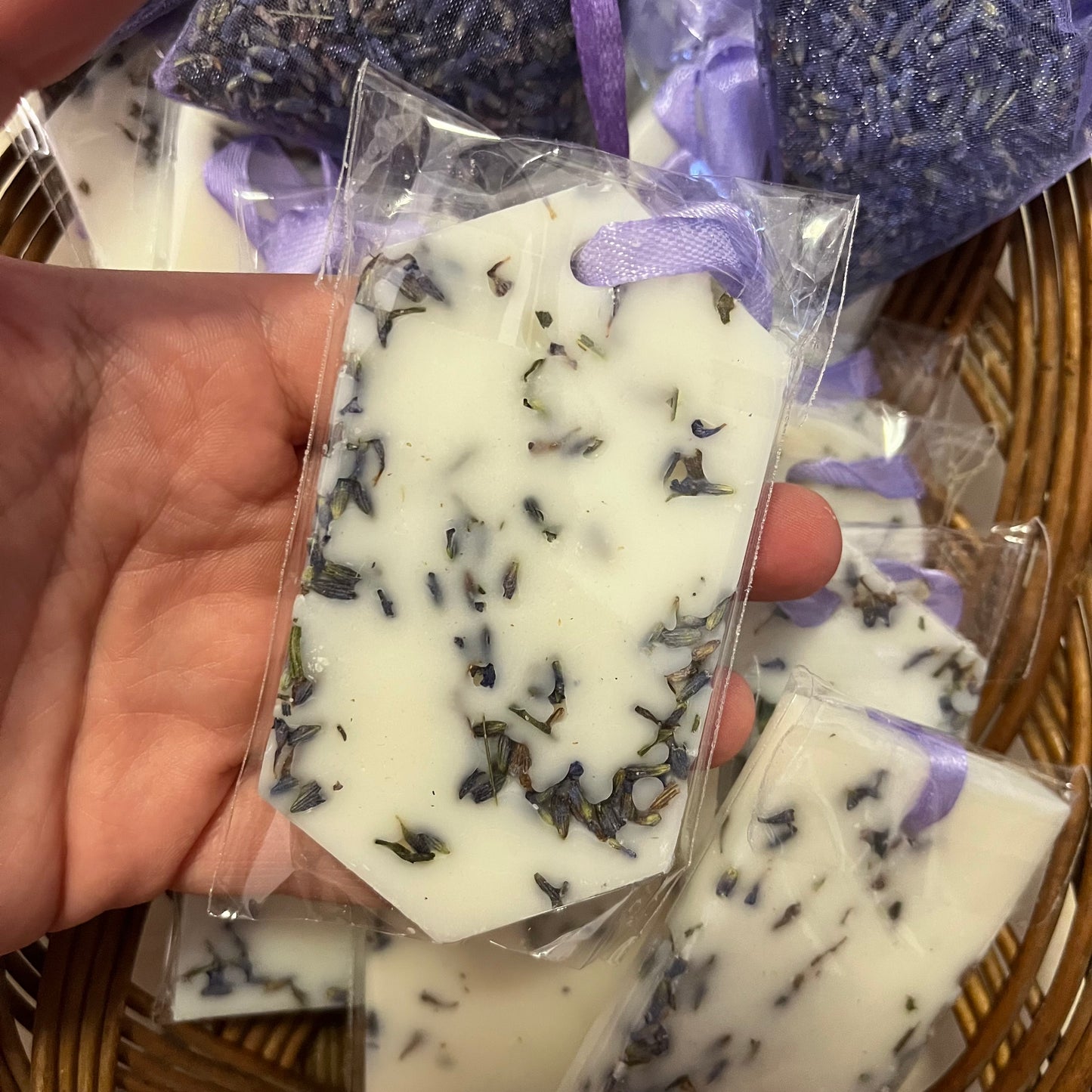 Tarte alla lavanda per armadi e cassetti