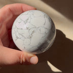 Sfere in howlite