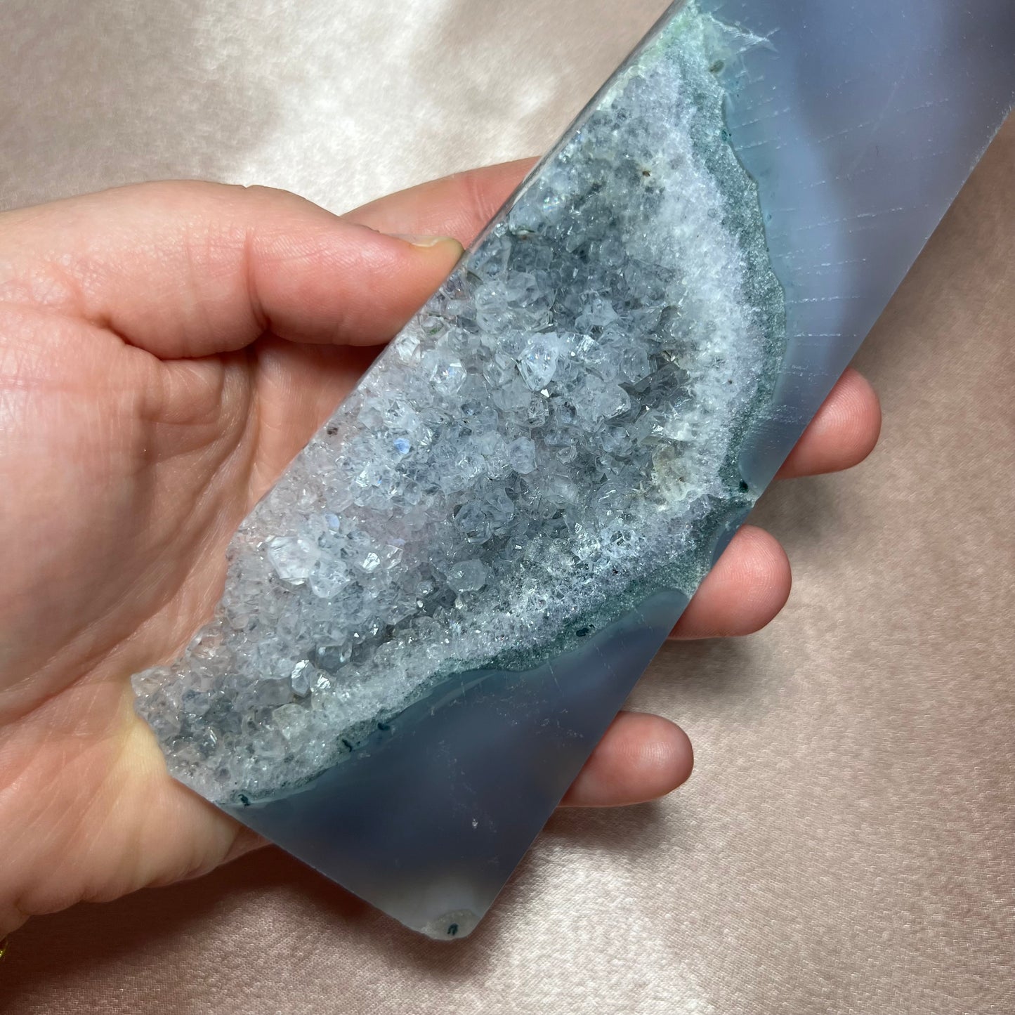 Torre in agata con drusa