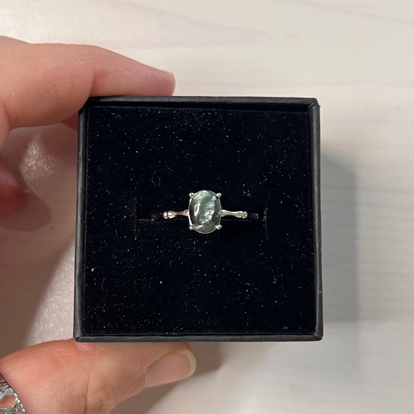 Anello in serafinite (rame placcato argento)