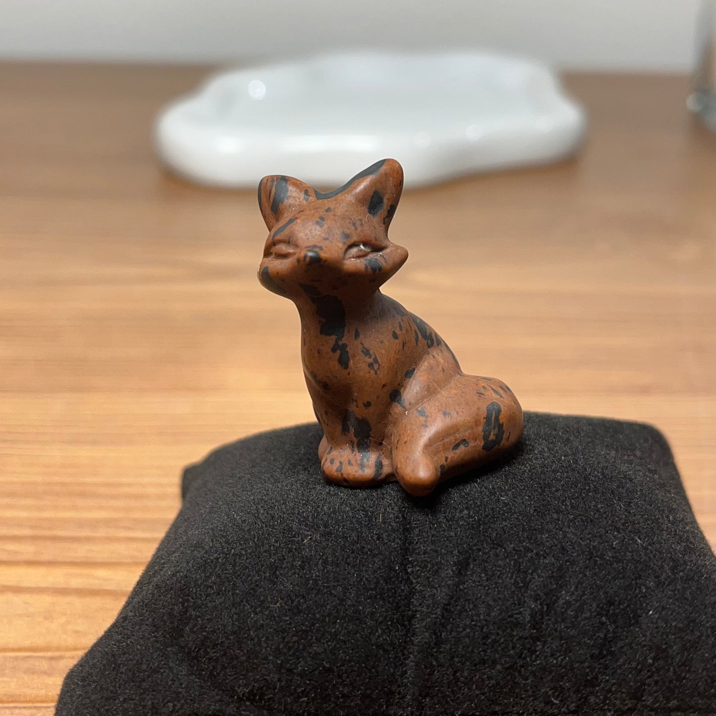 Volpi in diversi materiali