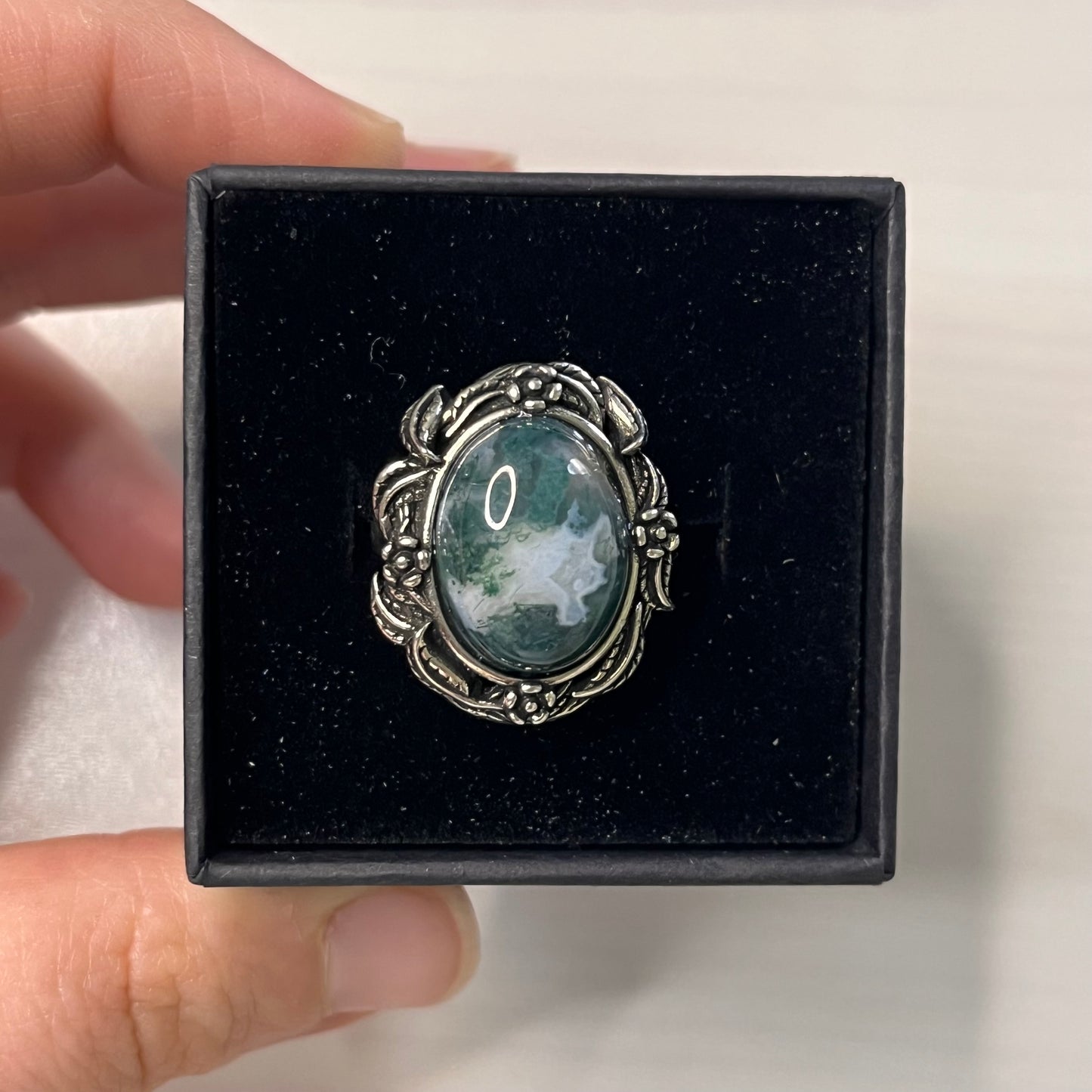 Anello in agata muschiata (rame placcato argento)